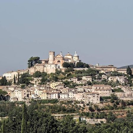 Ferienwohnung Residenza Del Borgo Amelia Exterior foto