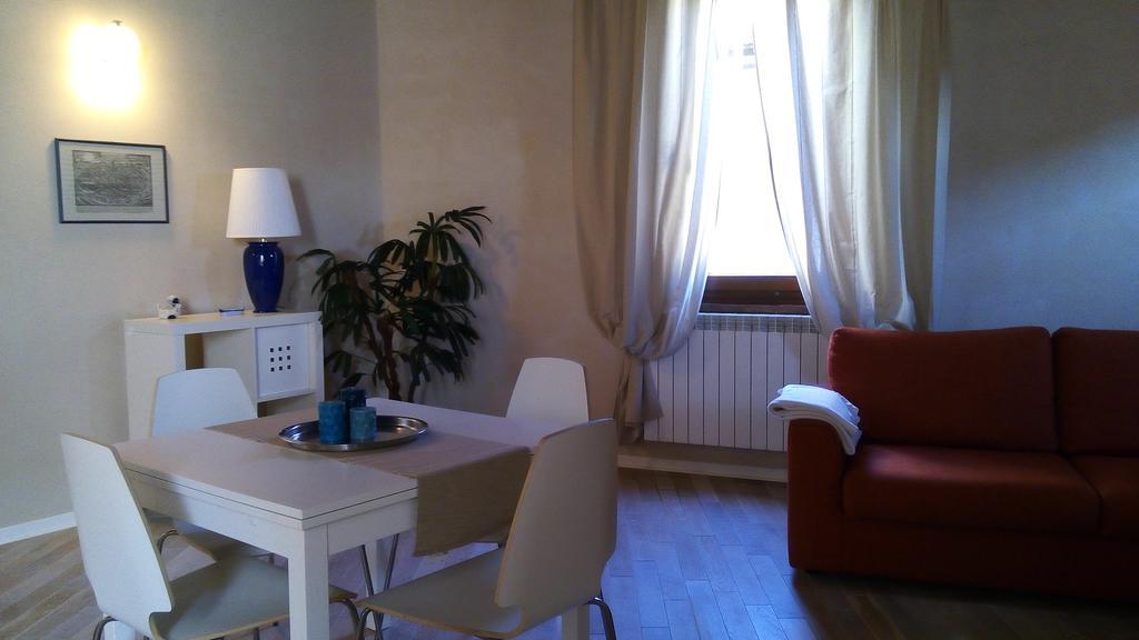 Ferienwohnung Residenza Del Borgo Amelia Zimmer foto